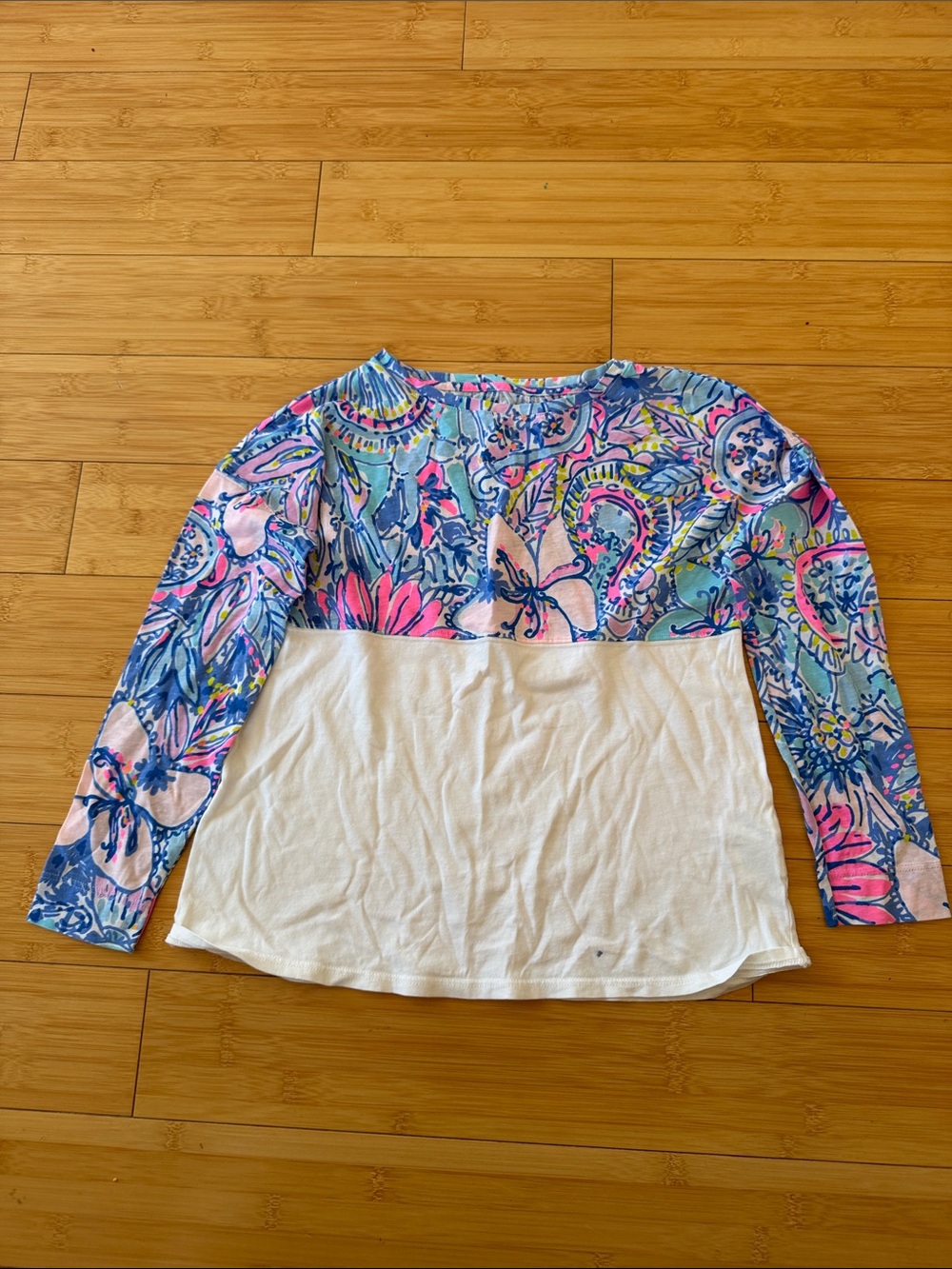 Lilly Pulitzer White floral print Finn style long sleeve girls top size L 10-12